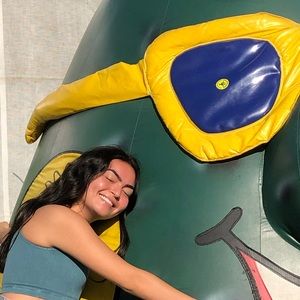 Meet your Posher, Helena